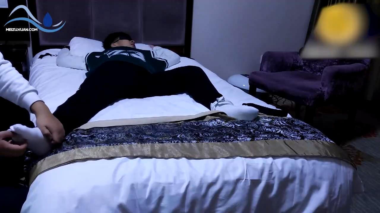 JDD20-怕癢的運動直男小驢的捆綁TK體驗