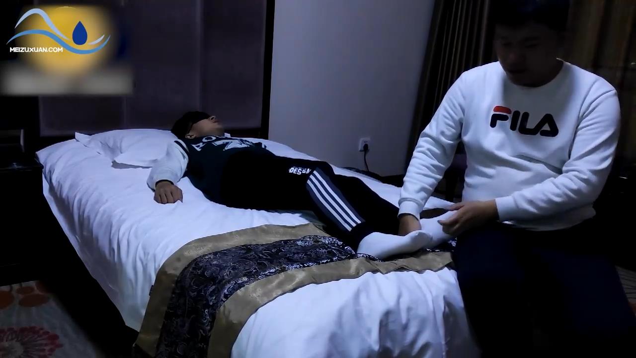 JDD22-怕癢的運動直男小驢的捆綁TK體驗