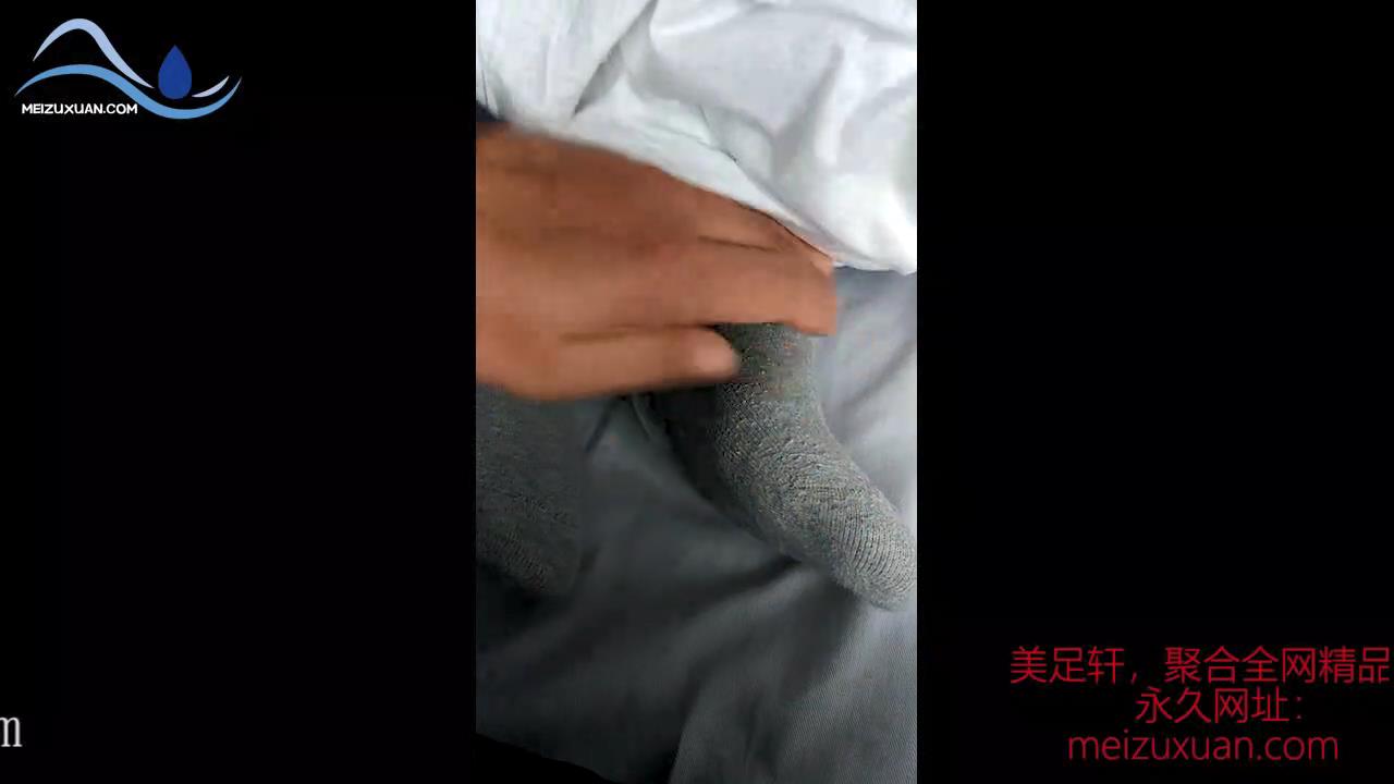 MZB63-車廂内的小黑腳