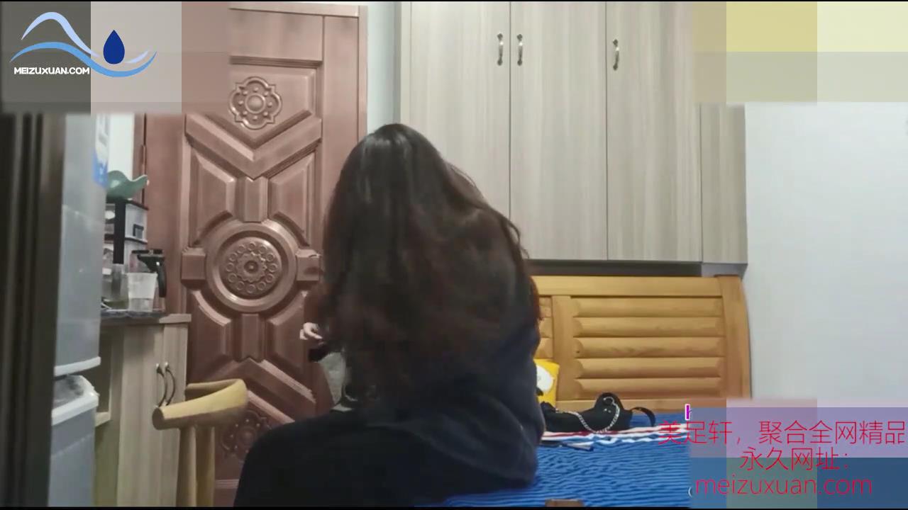 MZG421-打工人小姐姐撓健身小姐姐
