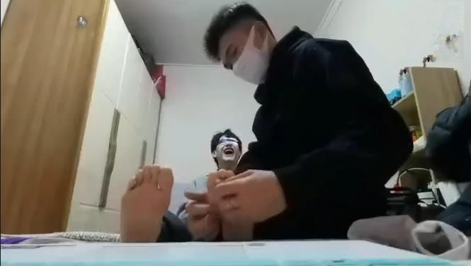 JDD155-超怕癢直男體育生弟弟的tk初體驗