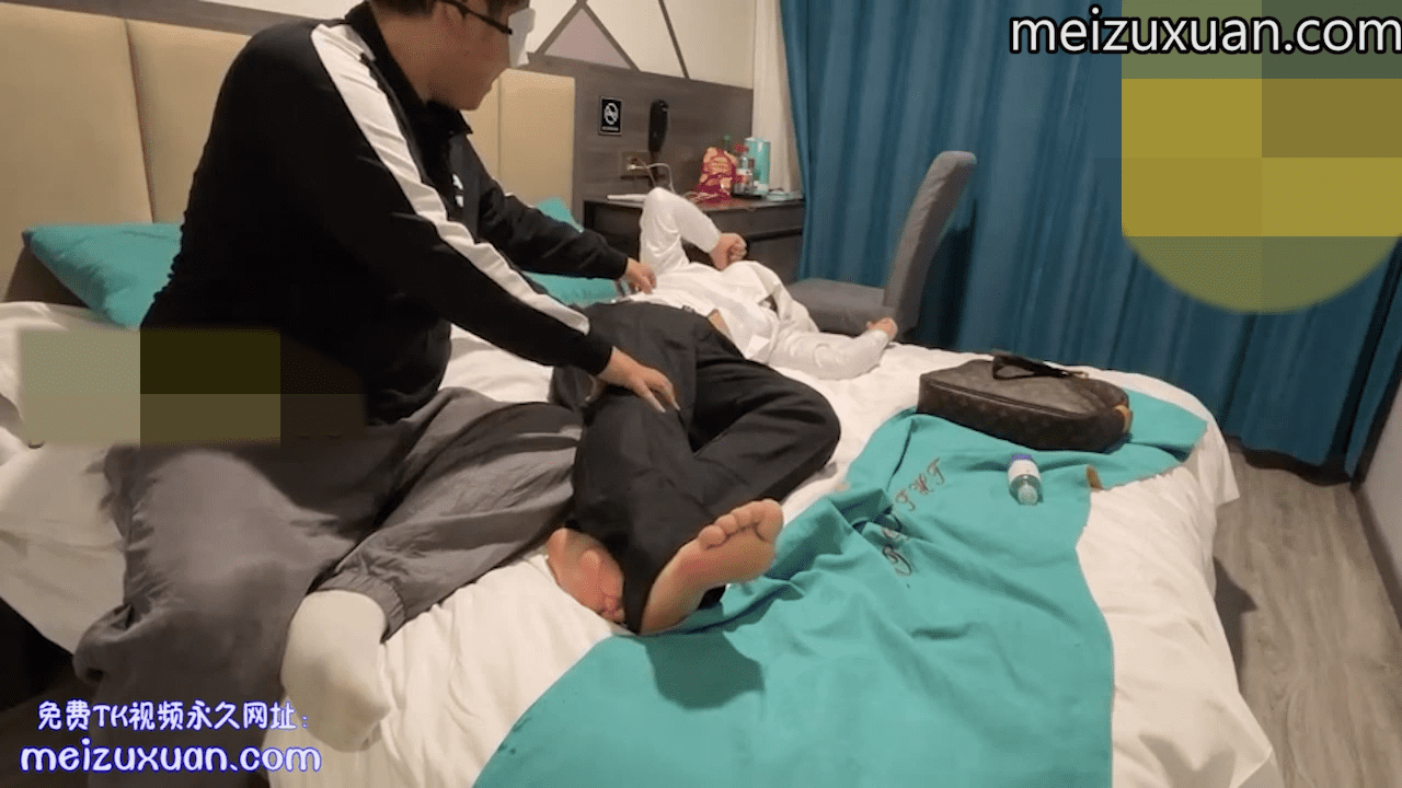 MZB811-23歲的正裝光腳安保弟弟超級怕癢被訓練