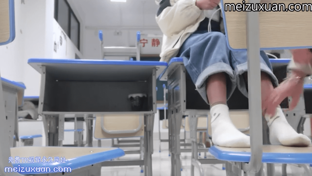 MZG860-大學教師女生被撓