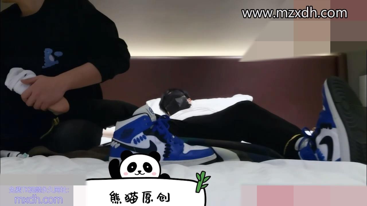 MZB1759-帥氣小奶狗！TK超白超嫩腳丫！（大字上身篇）