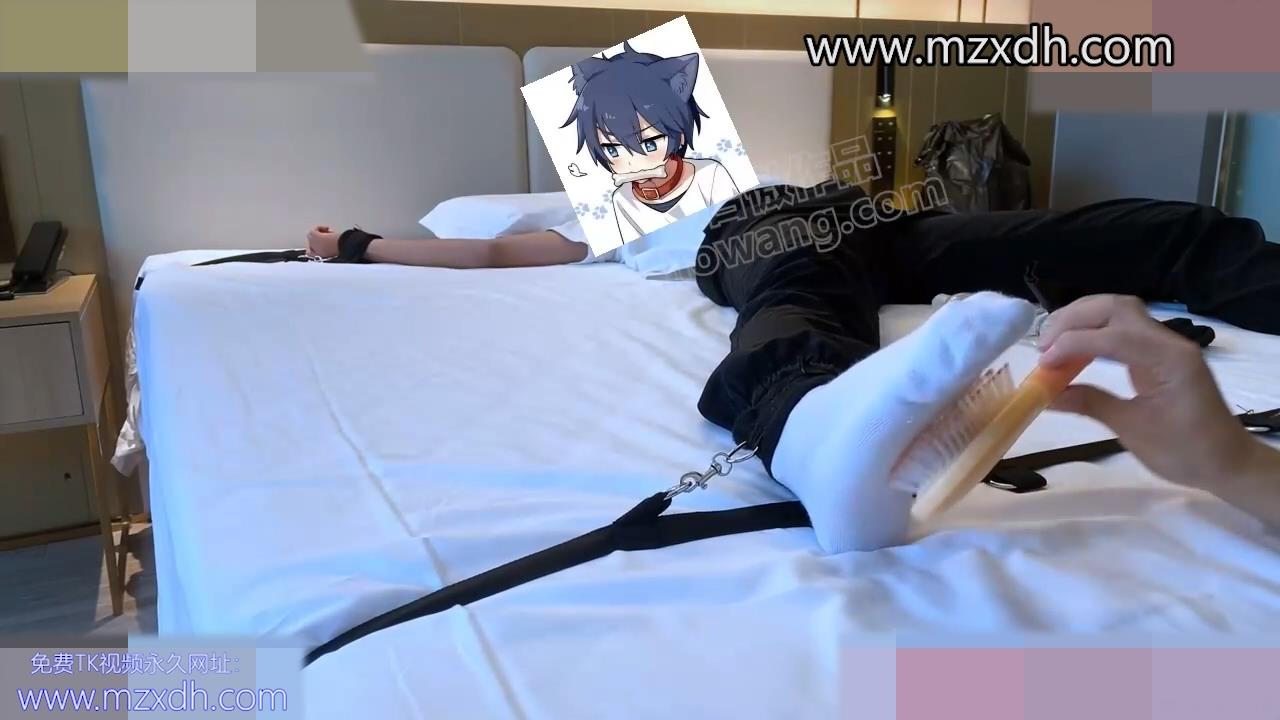 MZB1867-【奶呼呼的弟迪~】可愛乖巧的ee弟弟和檸涼二約Tk