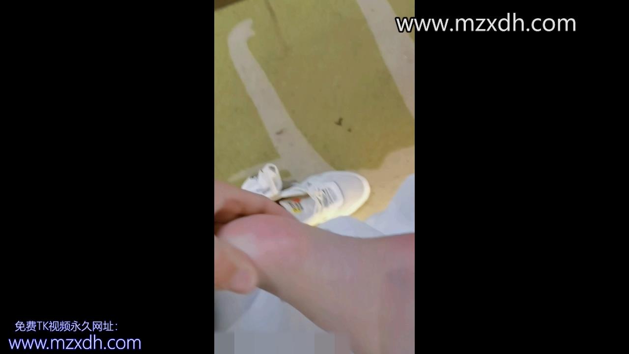 MZB2169-小腳男生被撓
