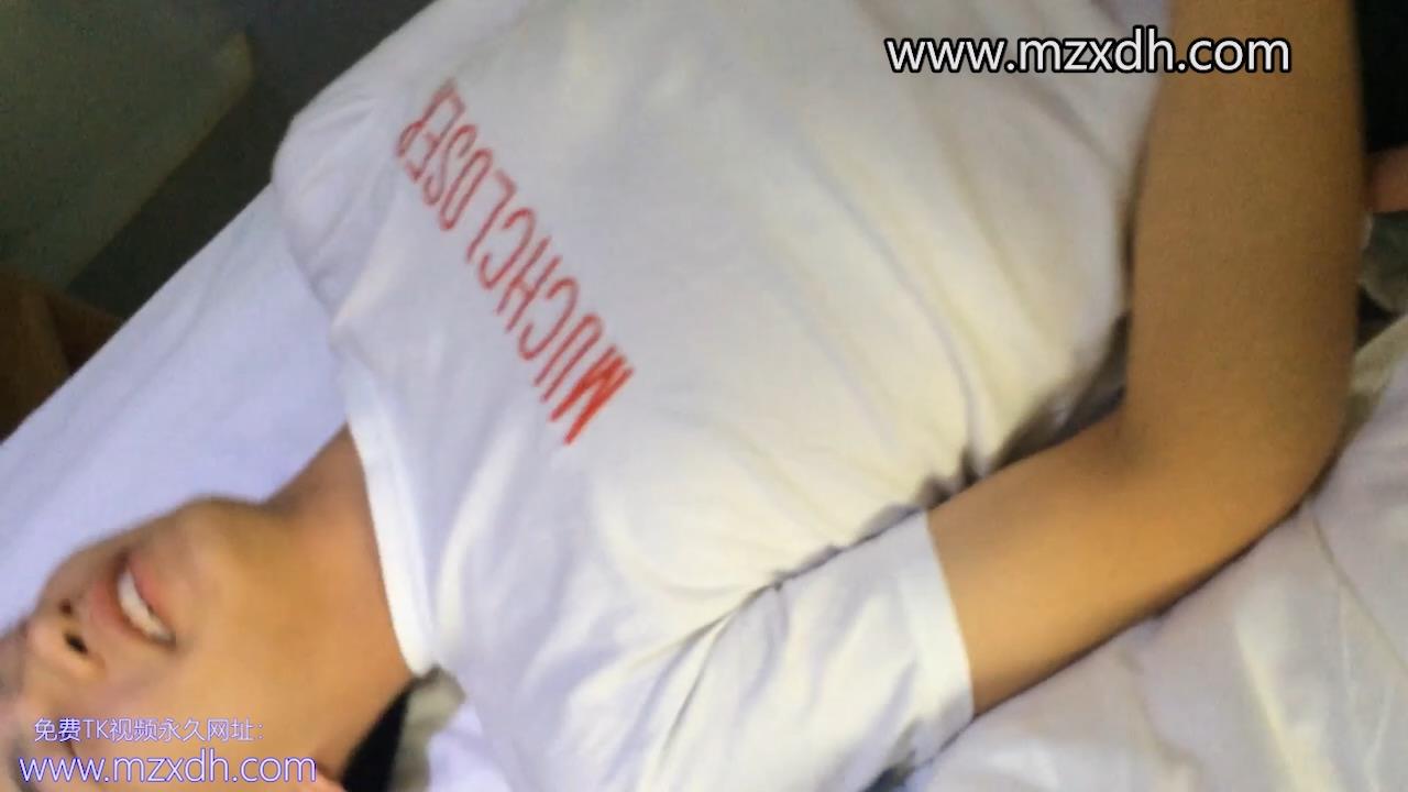 MZB2180-白襪男被撓