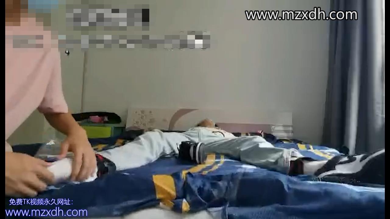 MZB2195-男生被大字撓