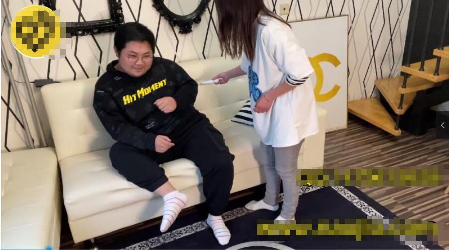 JDD88-獨立回家的小熊下班回家放松