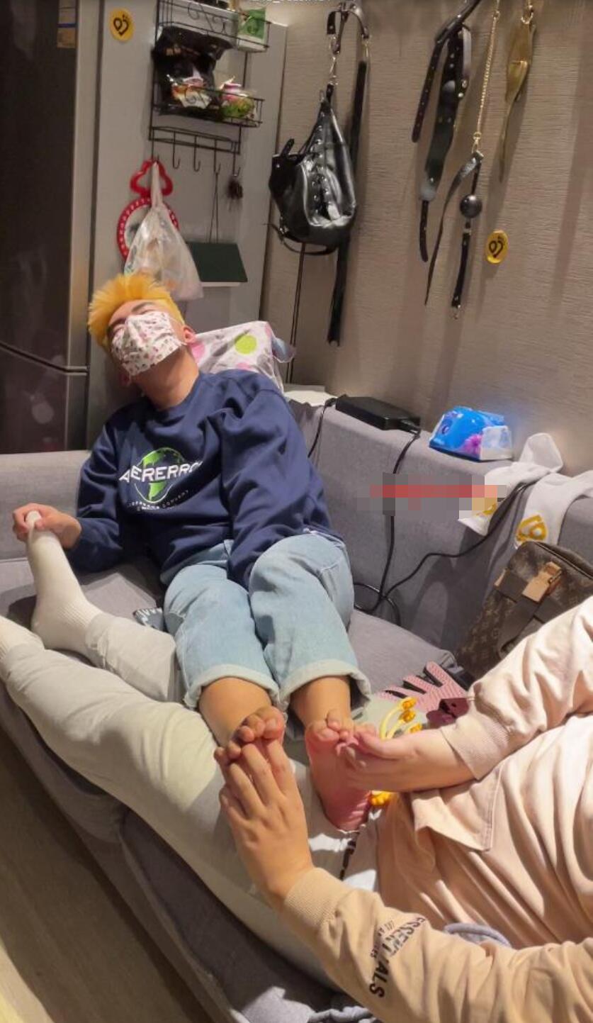 JDD188-怕癢黃毛小壯弟弟被撓得哈哈大笑