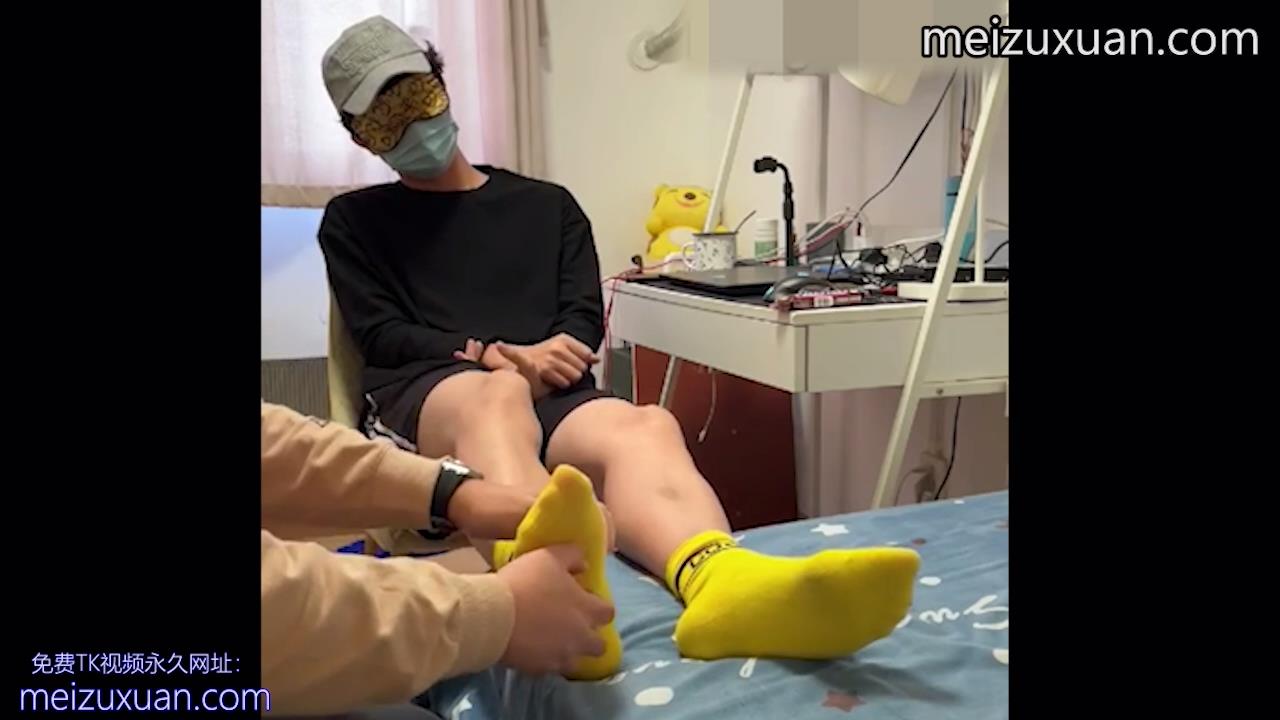MZB956-（襪子光腳）阿迪短褲直男小哥的重逢