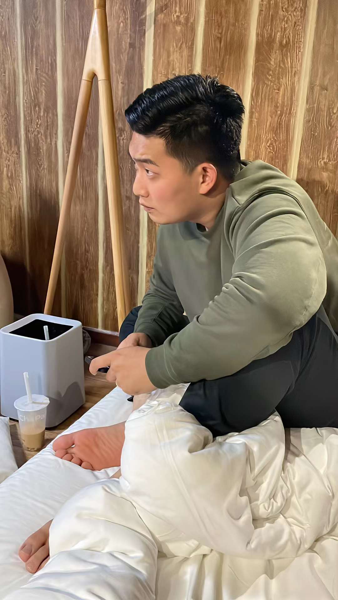 MZB1186-(15min)怕癢壯直男被光腳撓癢