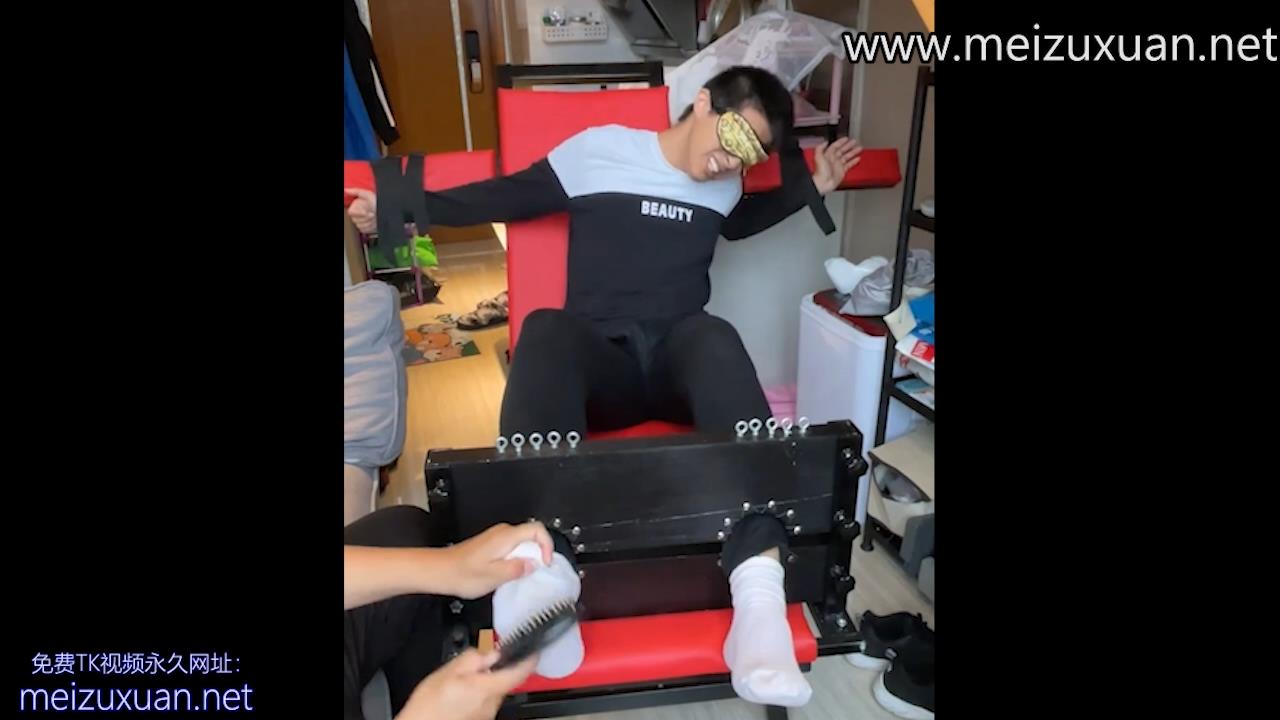 MZB1194-超級怕癢直男的刑椅子白襪撓腳