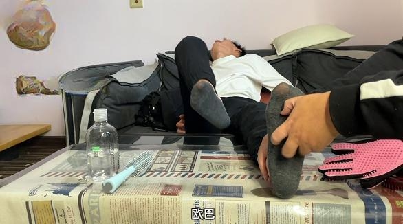 MZB1301-山東怕癢直男面試被撓癢
