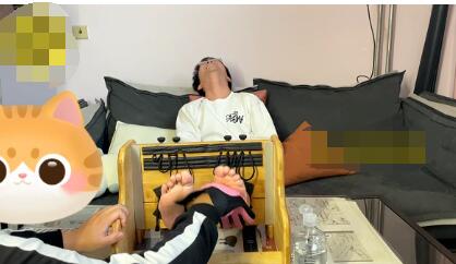 MZB1302-幹淨眼鏡小哥被撓