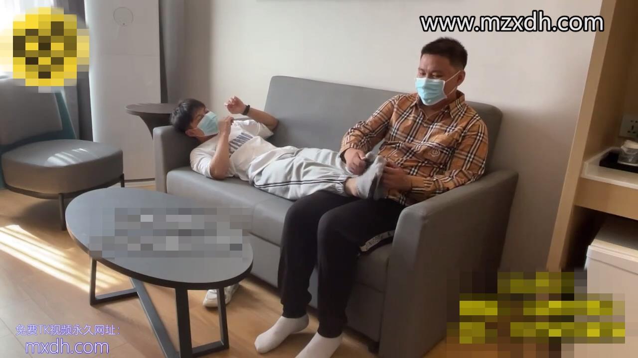 MZB1640-帥氣露臉實習男孩的白襪撓癢